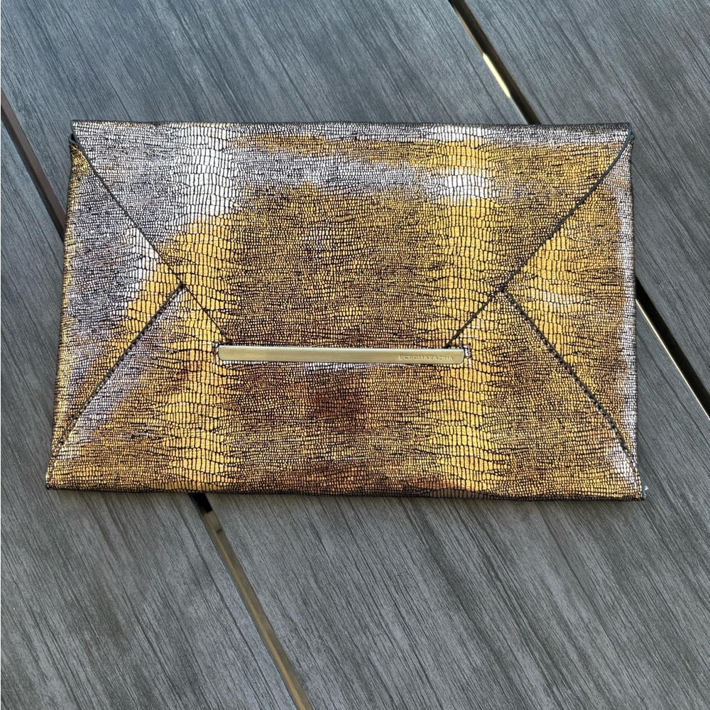 NWOT BCBGMAXAZRIA Clutch
